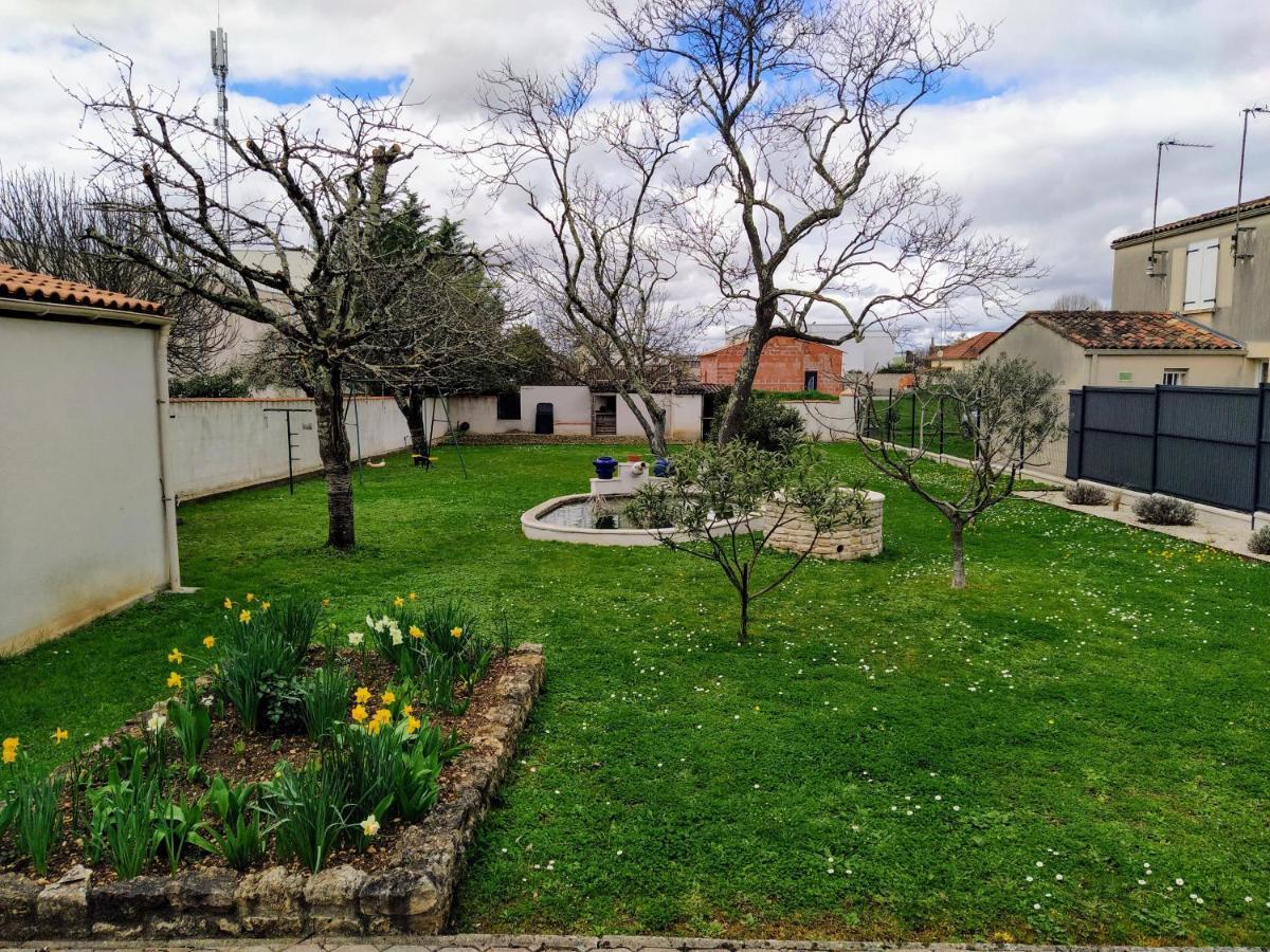 Maison Plain Pied Avec Jardin, Terrasse Et Veranda Cognac Extérieur photo