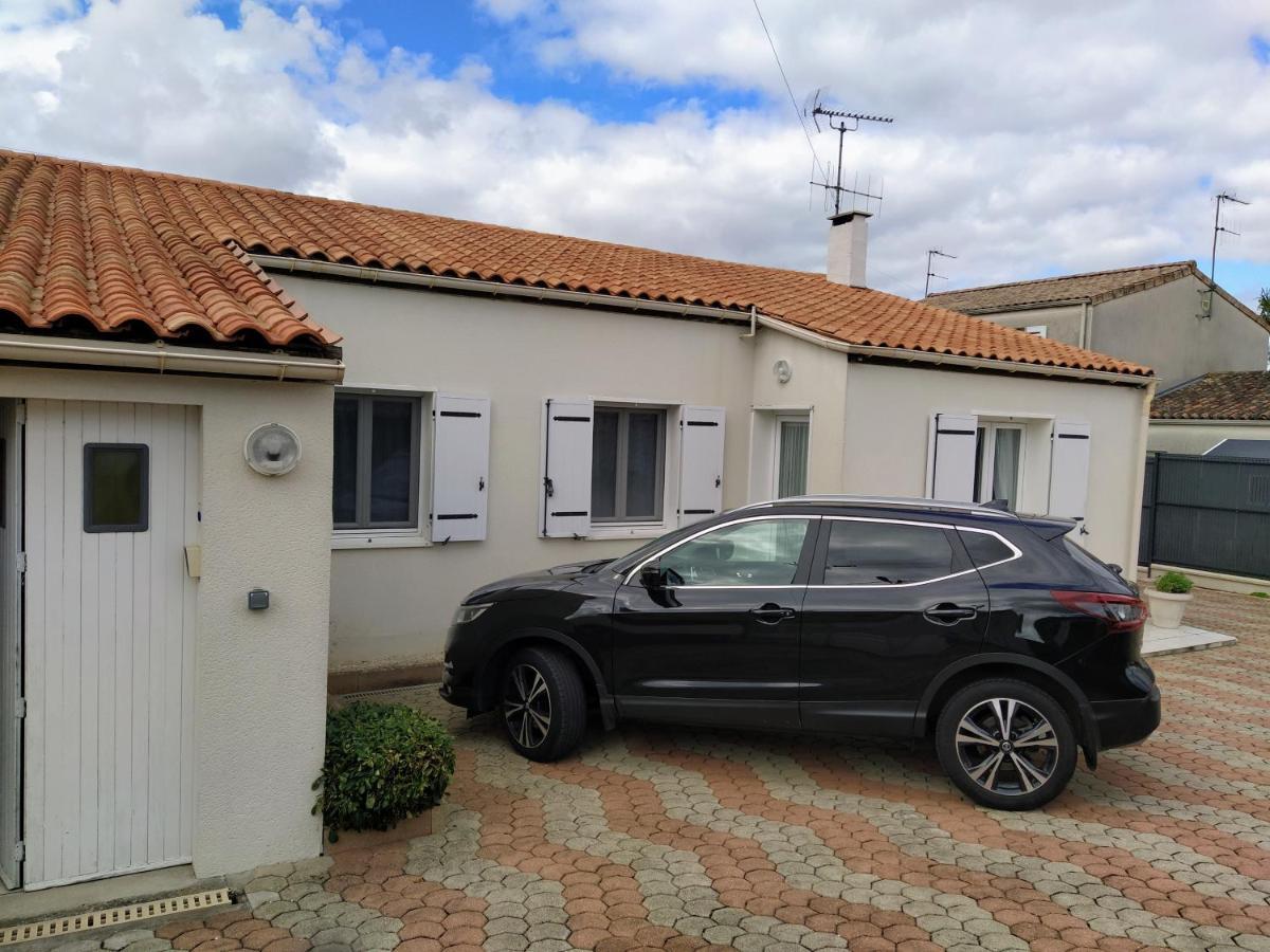 Maison Plain Pied Avec Jardin, Terrasse Et Veranda Cognac Extérieur photo